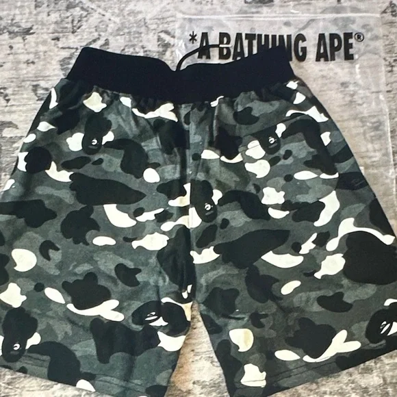 A Bathing Ape Men's Camouflage Athletic Shorts - Black - Picture 3 of 3